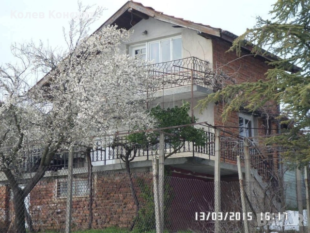 Къща село Любеново