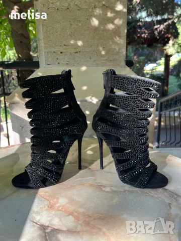 Giuseppe Zanotti 20th anniversary rock and roll capsule collection limited edition  Сандали, снимка 2 - Сандали - 55746847