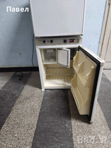 хладилник 220 /12 / игаз за каравана или кемпер, снимка 11 - Хладилници - 52392780