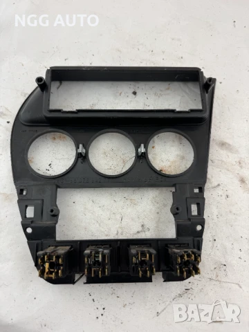 Централна Конзола Рамка за Пежо 306, Peugeot 306, 9607694277, снимка 3 - Части - 51398364