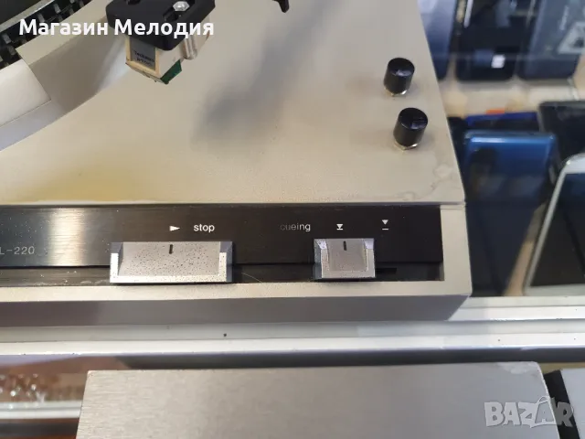 Грамофон Technics SL-220 Servo Automatic В перфектно техническо и много добро визуално състояние., снимка 10 - Грамофони - 49581861