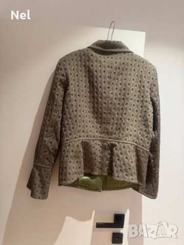 Две дамски сака 10-12€, снимка 4 - Сака - 47556432