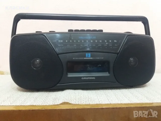 Радиокасетофон GRUNDIG RR 300.