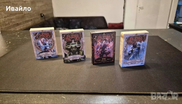 Flesh and Blood - начални тестета TCG