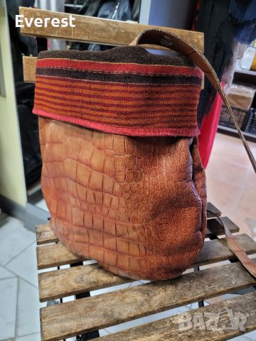 FERRO MODA естествена кожа чанта,красив десен,дълга дръжка, снимка 5 - Чанти - 38985776