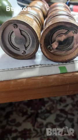 две дървени мелнички, снимка 3 - Аксесоари за кухня - 49304931