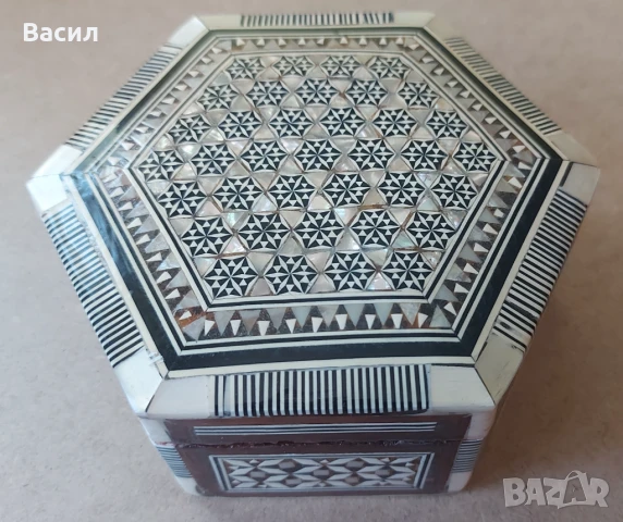 Стара дървена кутия за бижута седеф Интарзия