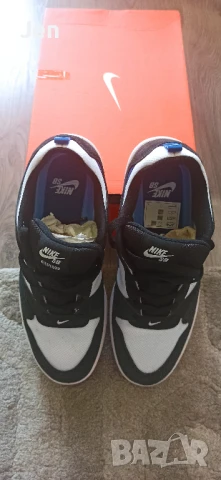 Нови маратонки Nike, ном. 41, снимка 2 - Спортни обувки - 51114546