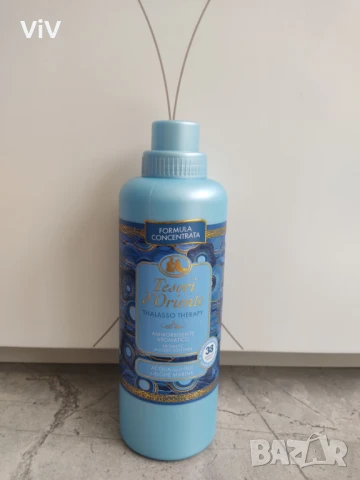 Tesori d'Oriente Thalasso Therapy омекотител 760 мл. с аромат на вода от Фиджи и червени водорасли.