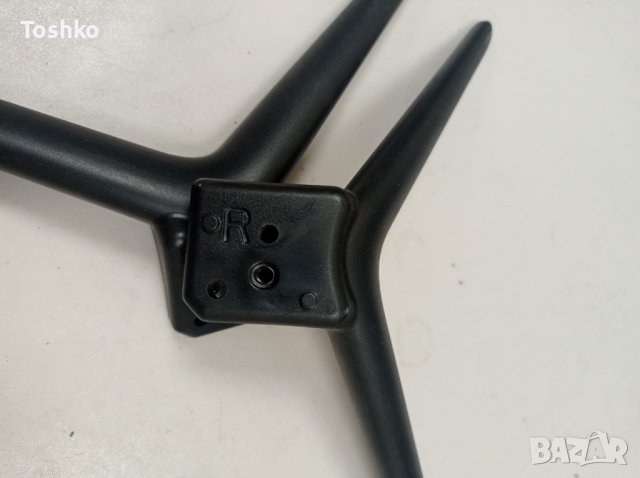 Стойка крачета за ТВ ARIELLI LED-5028UHD SMART, снимка 3 - Стойки, 3D очила, аксесоари - 39383992