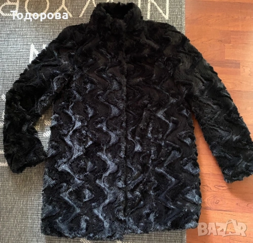 Черно палто с косъм