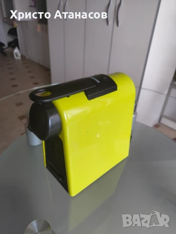 Nespresso Essenza Mini еспресо машина – за части 