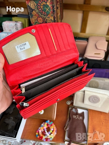 Портмоне от естествена кожа в кутия, снимка 4 - Портфейли, портмонета - 52419198