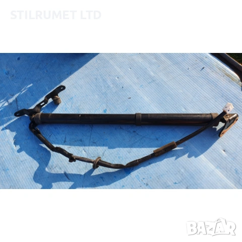 амортисьор багажник рав4 2018 десен