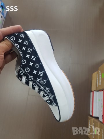 Обувки, снимка 2 - Дамски ежедневни обувки - 41587101