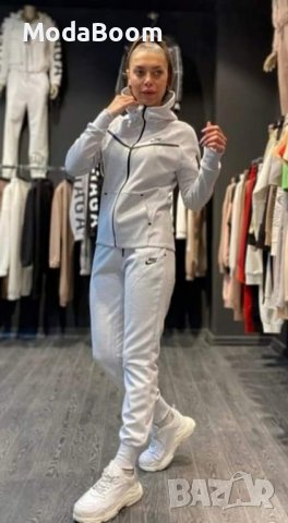 Маркови дамски екипи , снимка 3 - Спортни екипи - 42370117