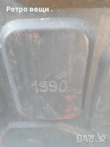 Метална туба от 1990г., снимка 3 - Антикварни и старинни предмети - 55984197