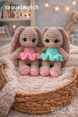 Ръчно Изплетени Зайчета "Амигуруми"