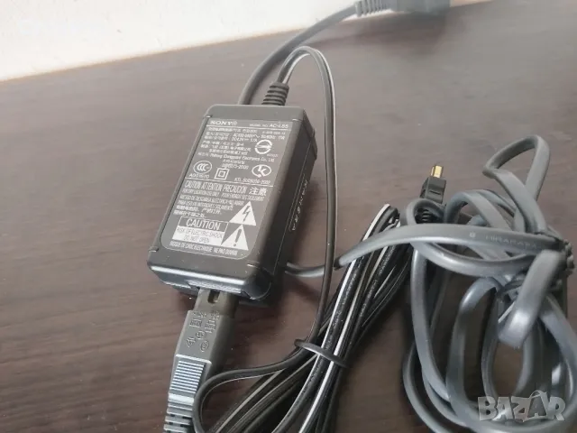 Зарядно за камери Sony AC-L25A, снимка 1