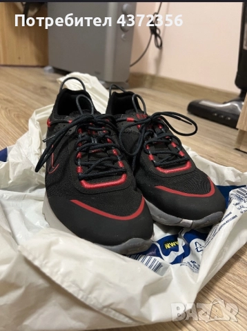 Мъжки маратонки Nike React Live Se, снимка 2 - Спортни обувки - 52435867