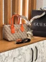 чанти guess, снимка 12