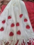 Претен шал със сърца., снимка 3