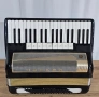 Акордеон Hohner Lucia IV НОВ , снимка 4