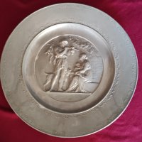 Немски чинии за стена -релефен калай-маркировка, снимка 2 - Антикварни и старинни предмети - 42134207