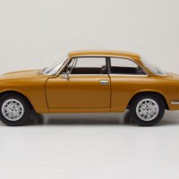 Alfa Romeo 1750 GTV 1970 - мащаб 1:18 на Norev моделът е нов в кутия, снимка 3 - Колекции - 41951119