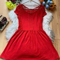 Червена рокля с дантела Н&М, снимка 1 - Рокли - 41592569