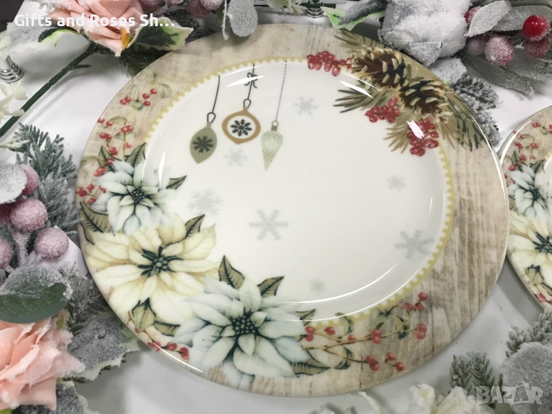 Комплект от 6 броя порцеланови чинии за основно ястие с Коледна звезда, снимка 1