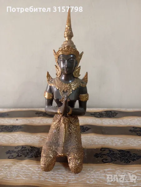 Статуетка на азиятско божество, снимка 1