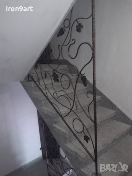Изработка и монтаж на парапети за тераси и стълбища от ковано желязо, снимка 1