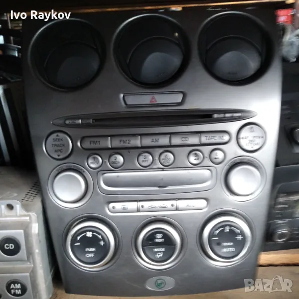 Табло уреди , CD , Radio , Mazda 6 , , снимка 1