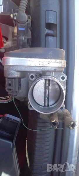 Дроселова клапа Audi A3 8P 2.0 FSI, снимка 1