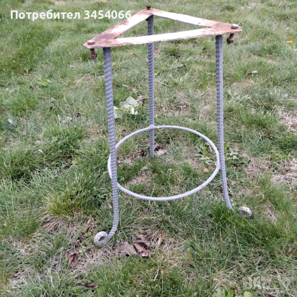 Стари заготовки за градински столчета и масичка. , снимка 1