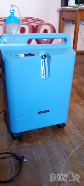 Кислороден концентратор Philips Respironics + нови аксесоари за него, снимка 1