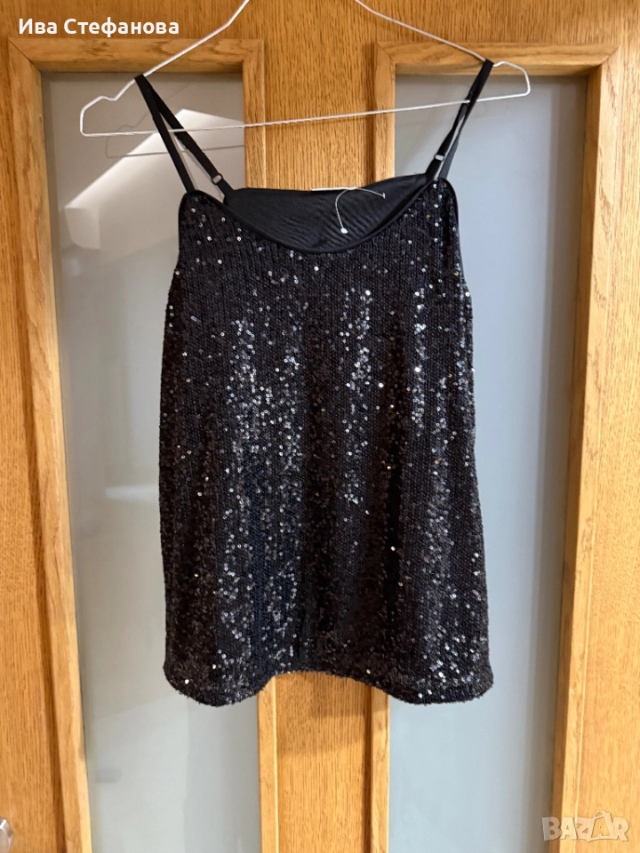 Ново парти коктейлно официално черно бляскав топ  черни пайети   Размер S става и за М ., снимка 1
