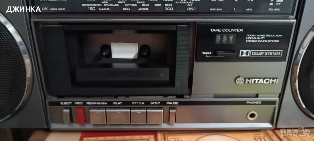Продавам радиокасетофон HITACI TRK-9100, снимка 1