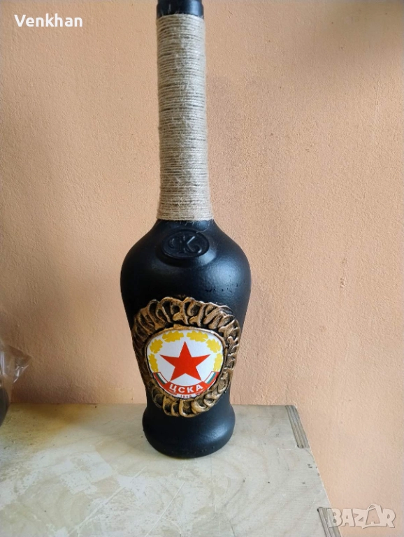 Декоративно шише на ПФК ЦСКА посредством декупаж, снимка 1