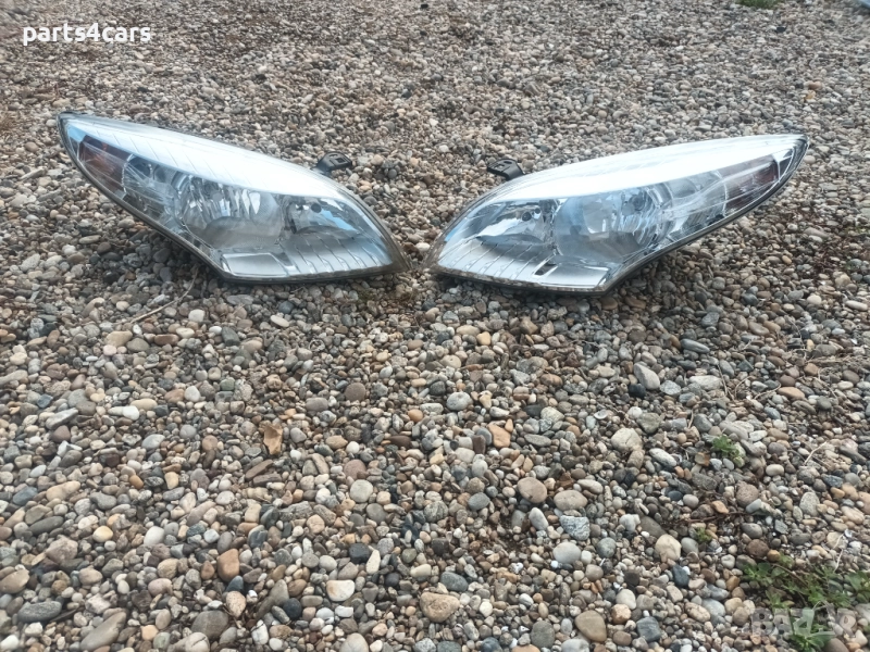 ляв и десен бял фар за рено меган 3 08-13 RENAULT MEGANE III, снимка 1