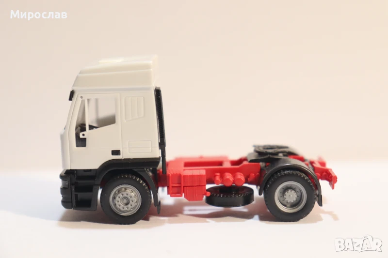 HERPA H0 1/87 IVECO ВЛЕКАЧ КАМИОН МОДЕЛ ТИР, снимка 1