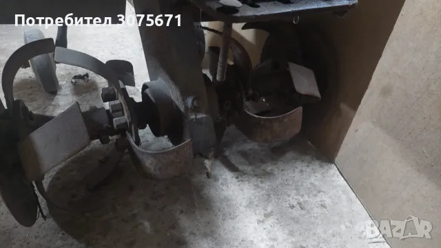 Продавам мотофреза Тракия МФР-5БМ с двигател Briggs & Stratton 5 HP., снимка 3 - Градинска техника - 55730019
