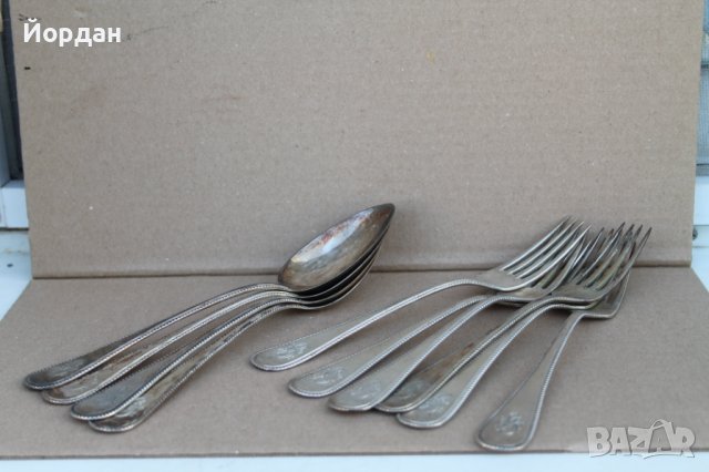 4 броя лъжици и 6 броя вилици