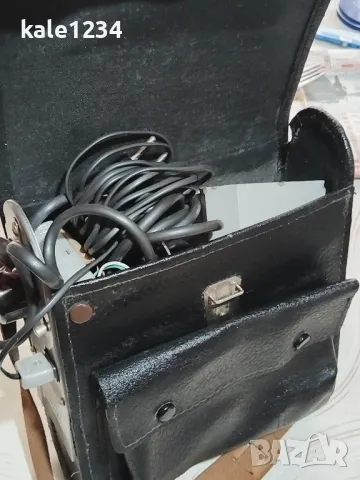 Луч 70. СССР. Фотосветкавица. Luch 70. Чанта от естествена кожа. Комплект. Преносима с батерия , снимка 12 - Антикварни и старинни предмети - 49327176