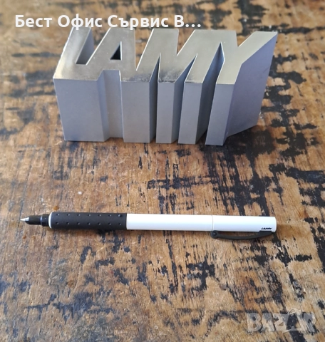 ролер Lamy Лами бял с черен гумен грип модел 377