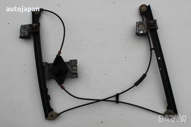 Преден десен ръчен стъклоповдигач Фолксваген венто 95г Volkswagen vento 1995, снимка 2 - Части - 44552650