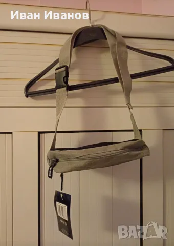 Чисто нова оригинална чантичка Bench, снимка 12 - Чанти - 48265465