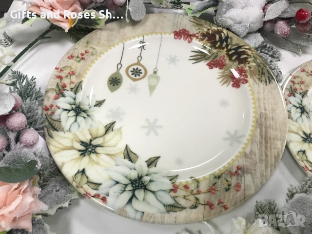 Комплект от 6 броя порцеланови чинии за основно ястие с Коледна звезда, снимка 1