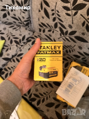 Stanley fat max 4 ah батерия